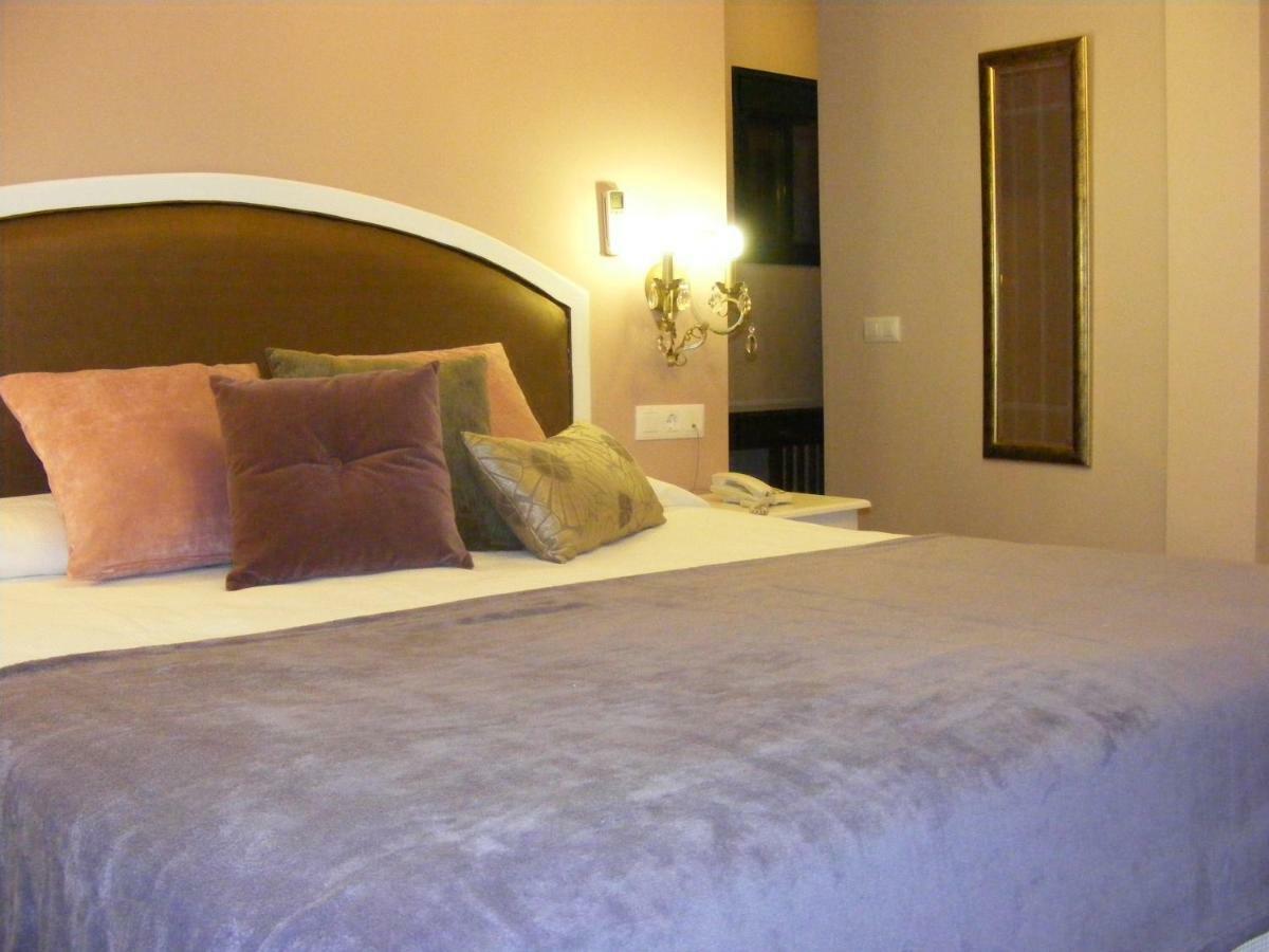 Hotel Sindhura Vejer de la Frontera Dış mekan fotoğraf